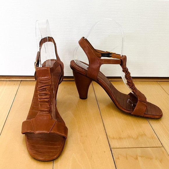 Chie Mihara Shoes - New Chie Mihara Leather T-Strap Heeled Sandals, Sz 37.5, Brown Neutral
